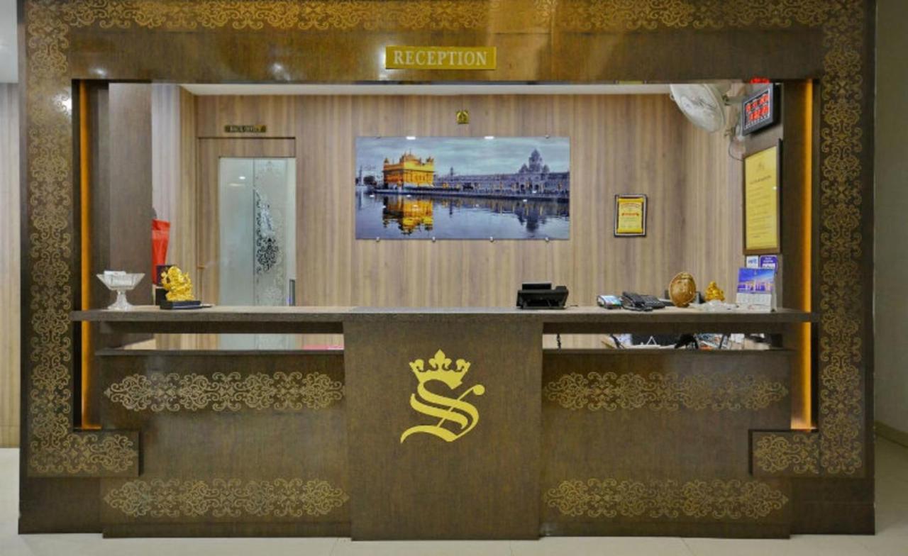 ג'אבלפור Hotel Samrat מראה חיצוני תמונה