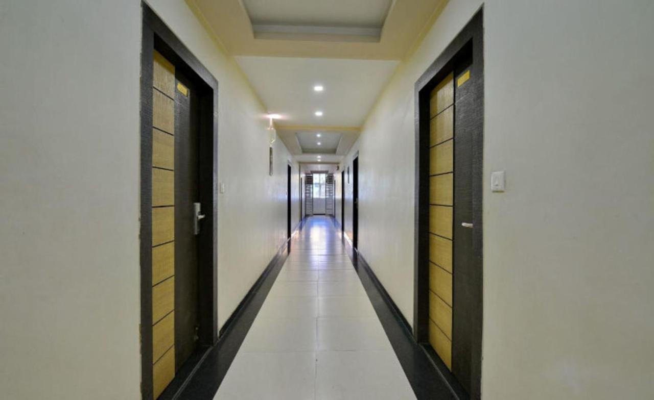 ג'אבלפור Hotel Samrat מראה חיצוני תמונה