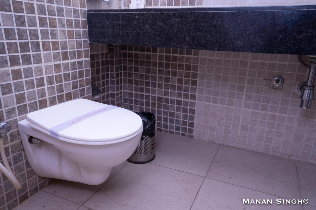 ג'אבלפור Hotel Samrat מראה חיצוני תמונה