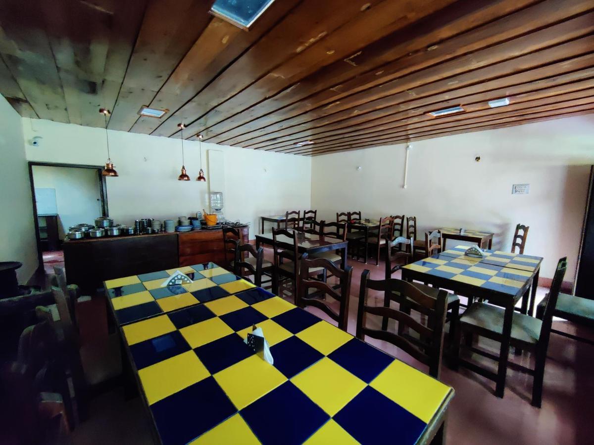 ג'אבלפור Hotel Samrat מראה חיצוני תמונה